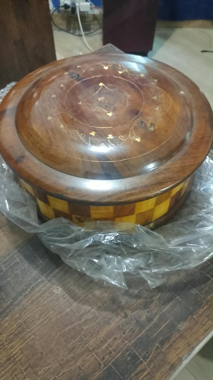 Wooden Roti Pot
